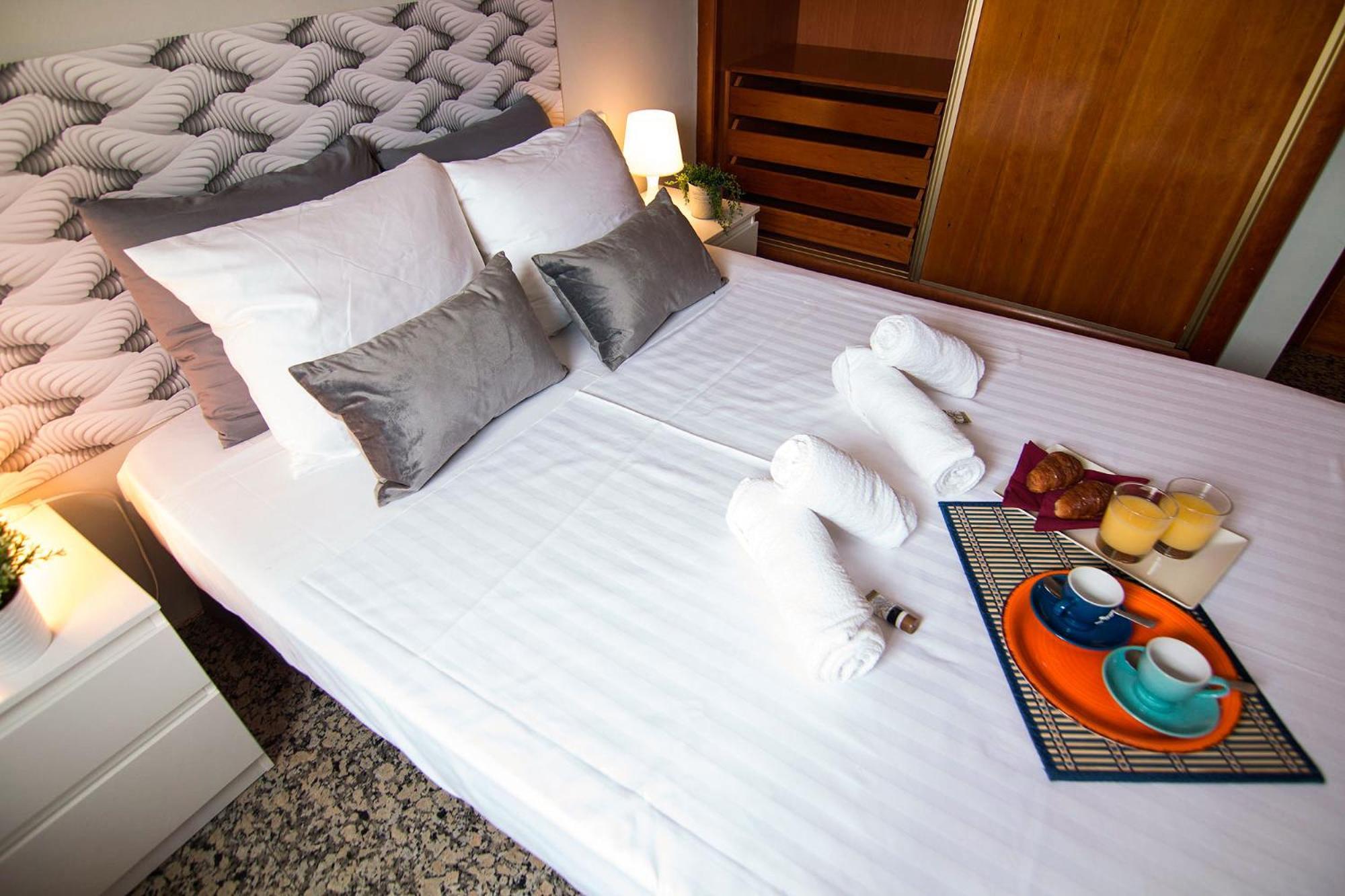 Ferienwohnung Macflats Valencia Puerto Zimmer foto